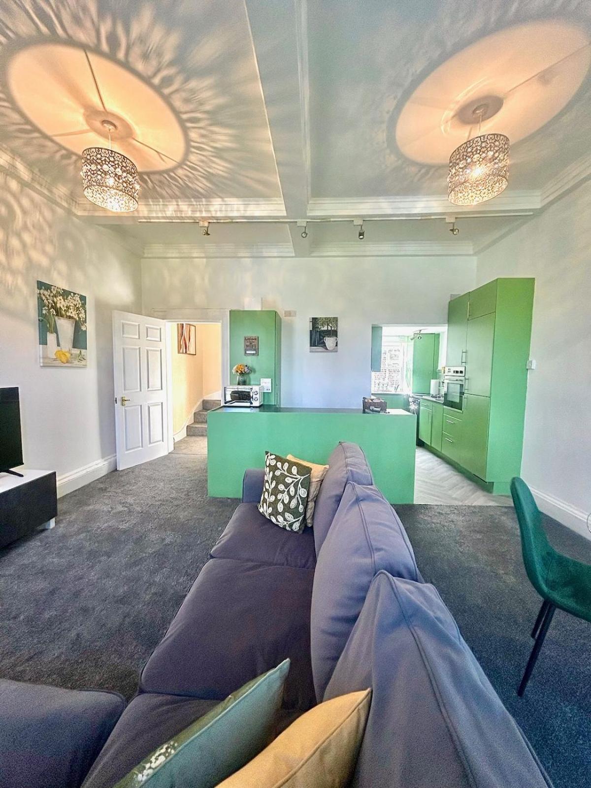 Apartment Beautiful Grade 2 In Centre Of Newcastle-st Park Free Parking *
