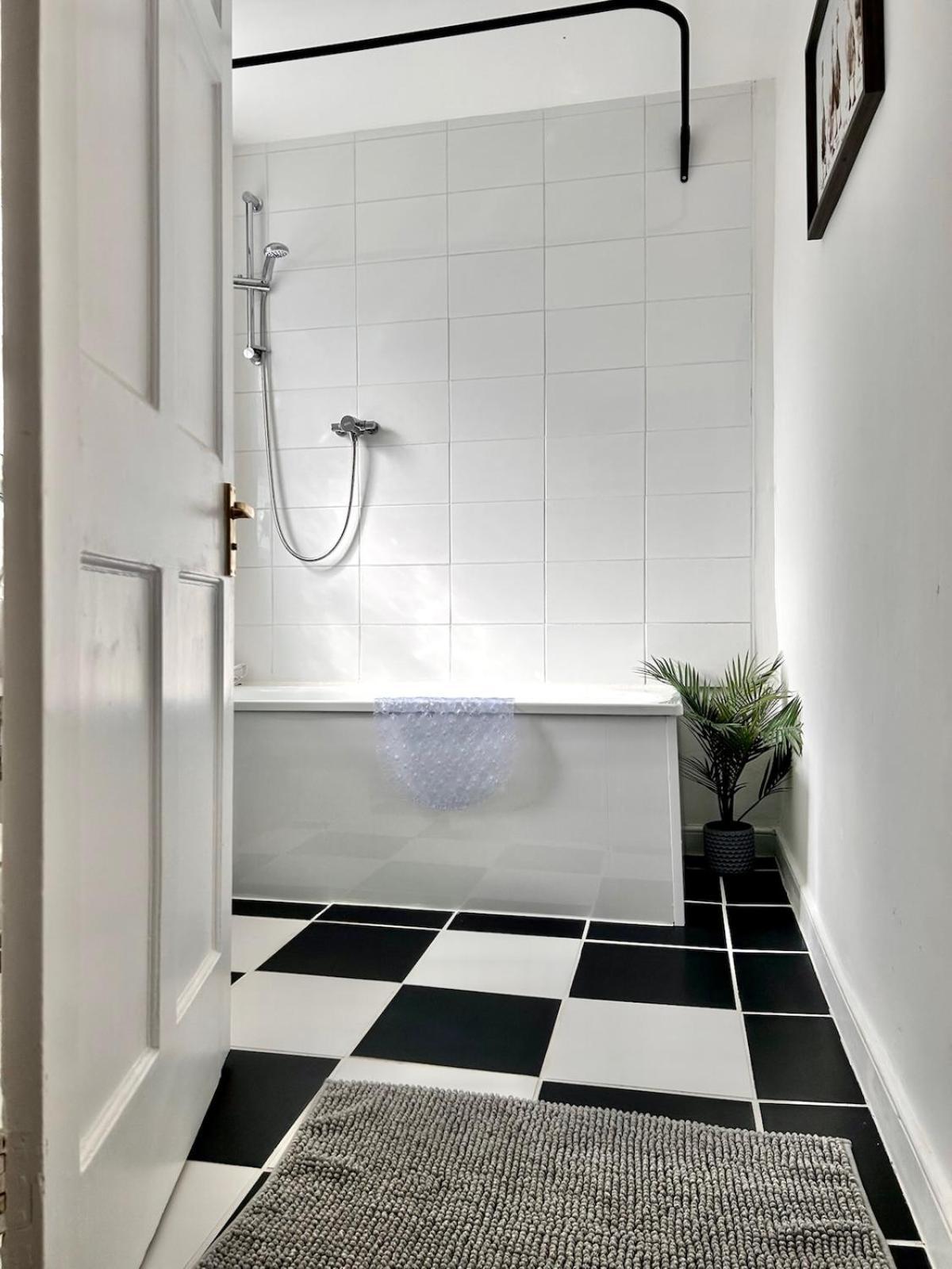 Apartment Beautiful Grade 2 In Centre Of Newcastle-st Park Free Parking